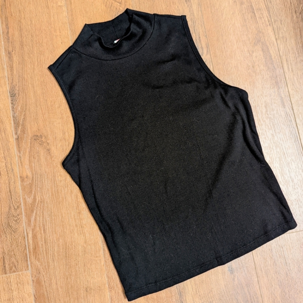 Mock neck black sleeveless top